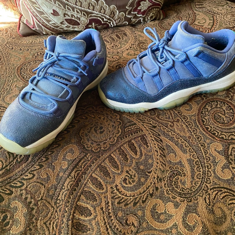 Kids Air Jordan 11 Retro Low GS 'Blue Moon' Youth Sneakers 58052 SZ 6.5y